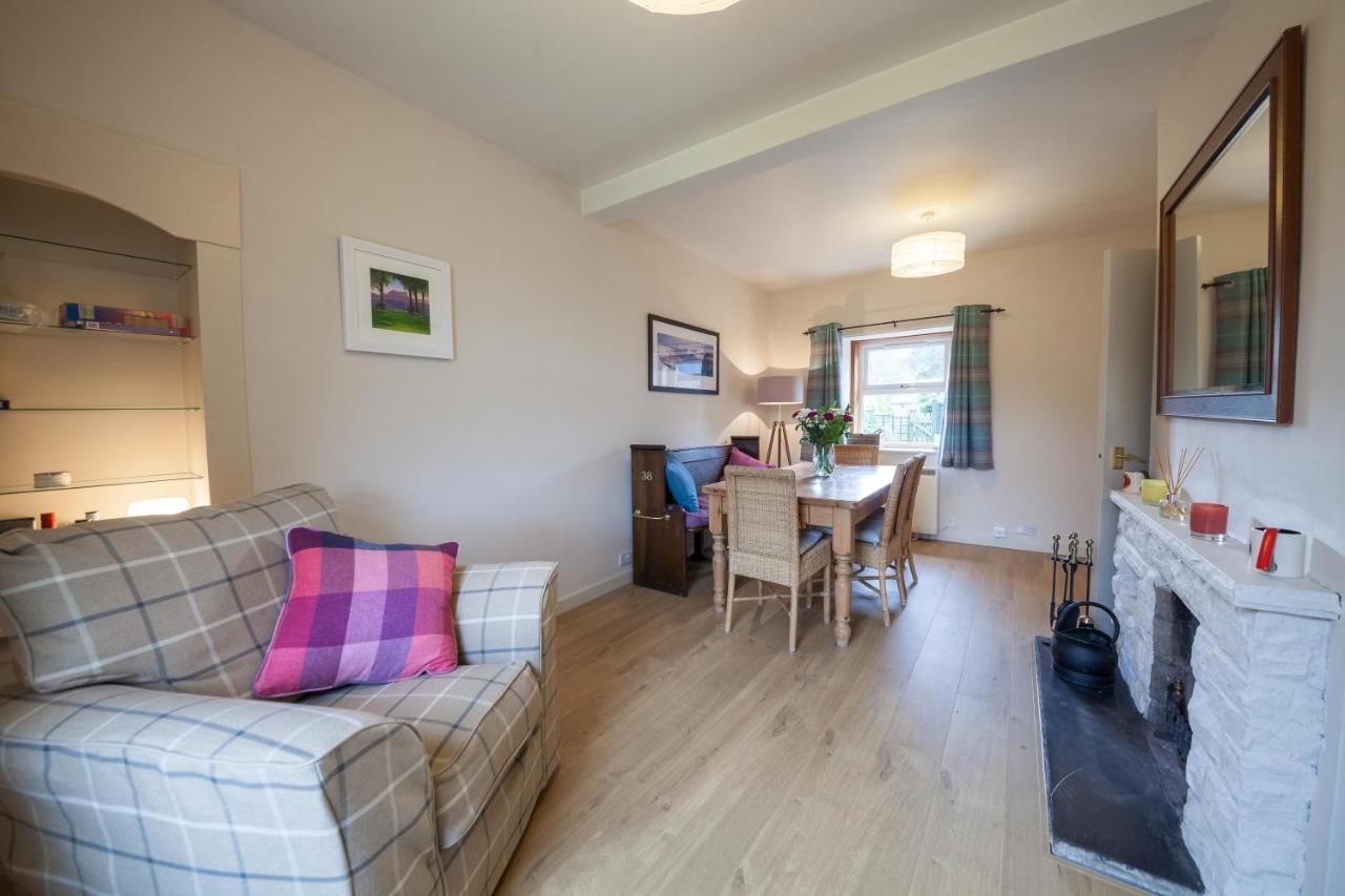 Immaculate 3 Bedroom House In Blair Atholl Bagian luar foto